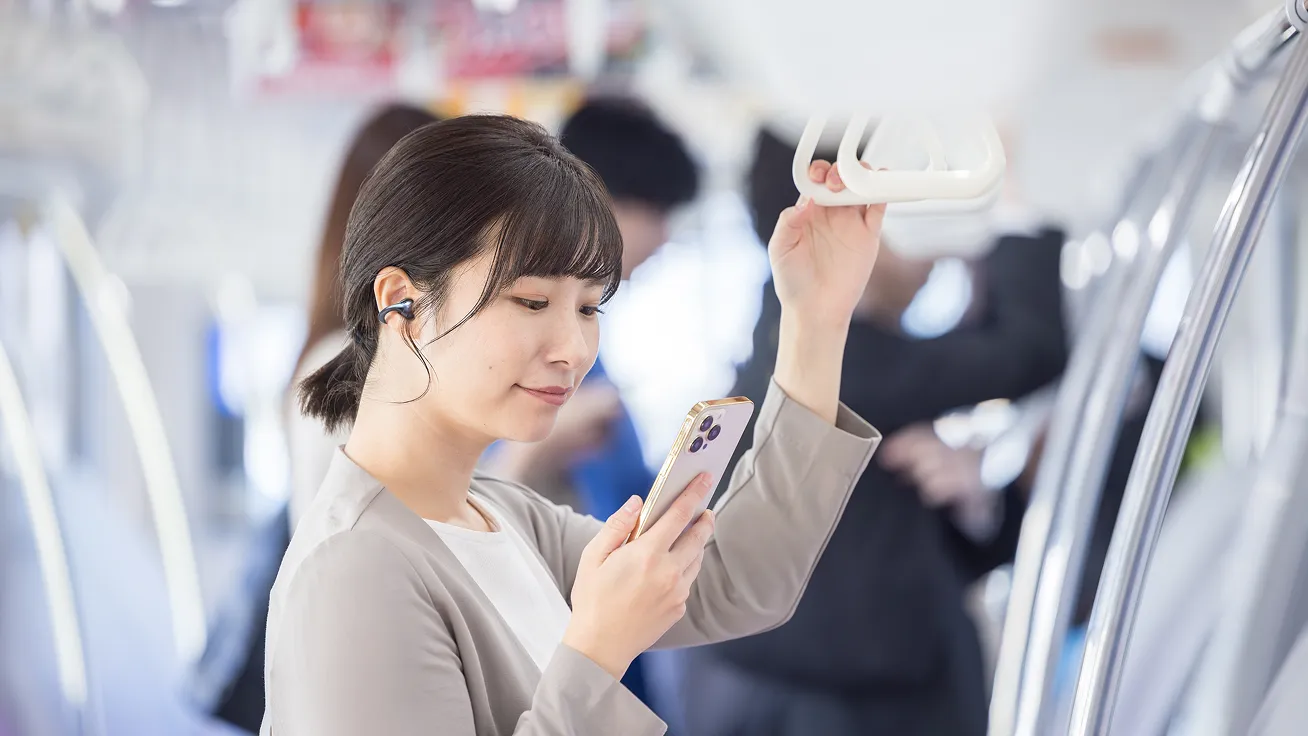 音漏れを気にせず、通勤中も充実した時間に。